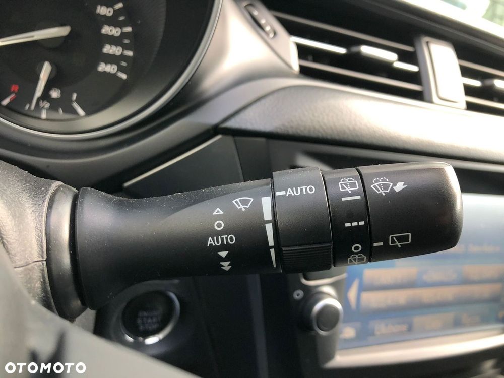Toyota Avensis - 30