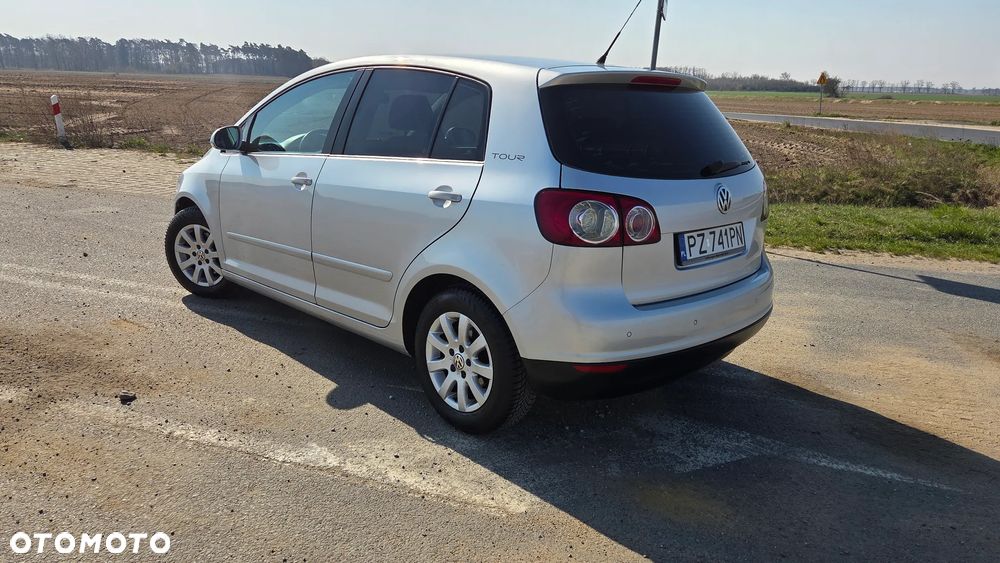 Volkswagen Golf Plus 2.0 TDI Comfortline - 12