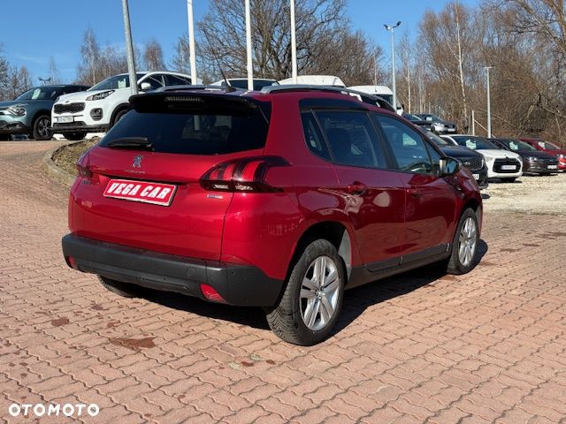 Peugeot 2008 1.2 Pure Tech Style S&S - 12