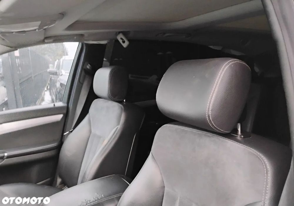 Mercedes-Benz Klasa R - 8