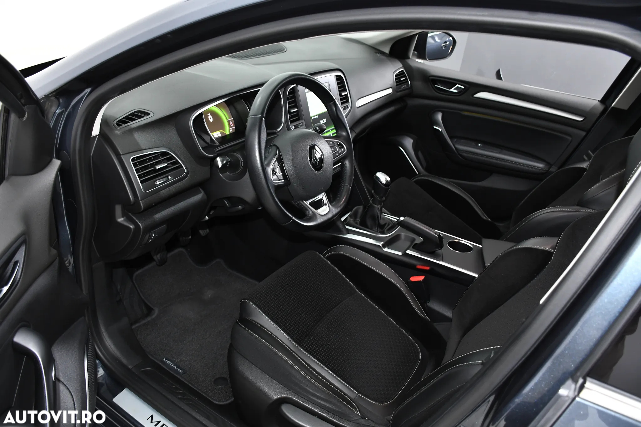 Renault Megane ENERGY dCi 110 INTENS - 11