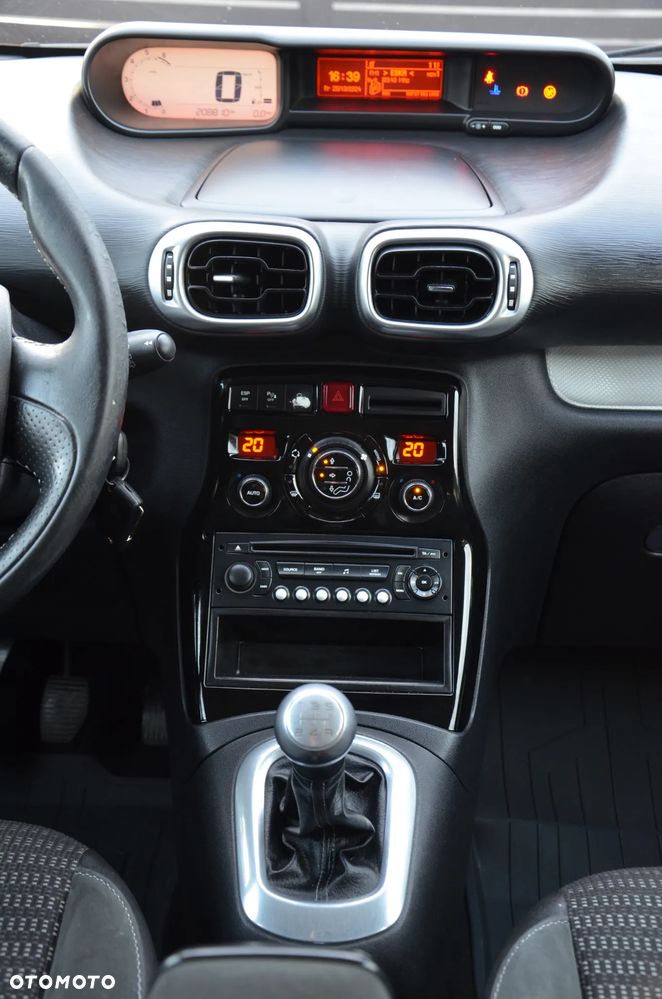 Citroën C3 Picasso 1.4i Exclusive - 23