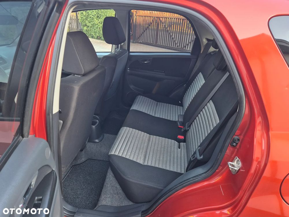 Suzuki SX4 - 15