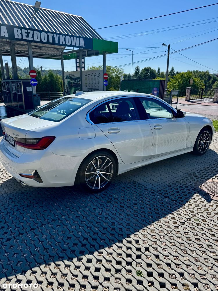 BMW Seria 3 330i xDrive Luxury Line - 5