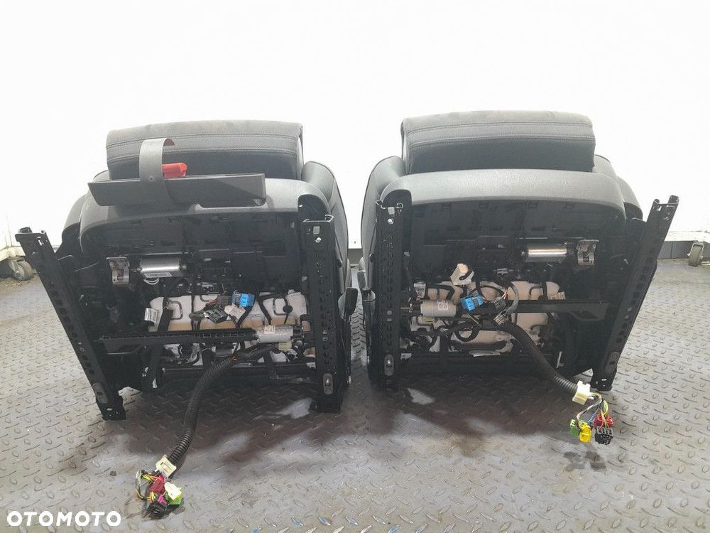 AUDI Q7 II 4M FOTELE KOMPLET. - 11