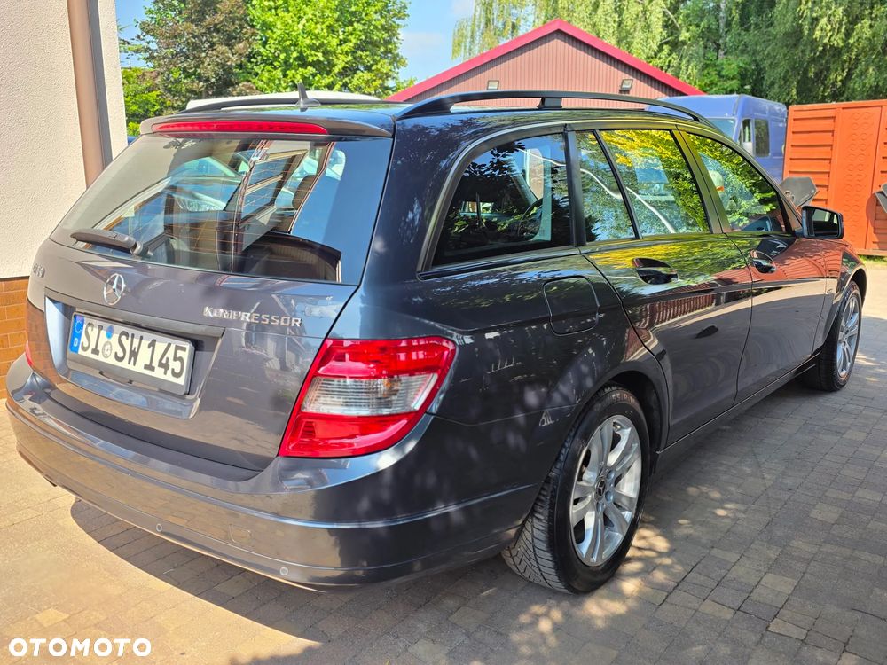 Mercedes-Benz Klasa C 180 Kompressor BlueEFFICIENCY Elegance - 10