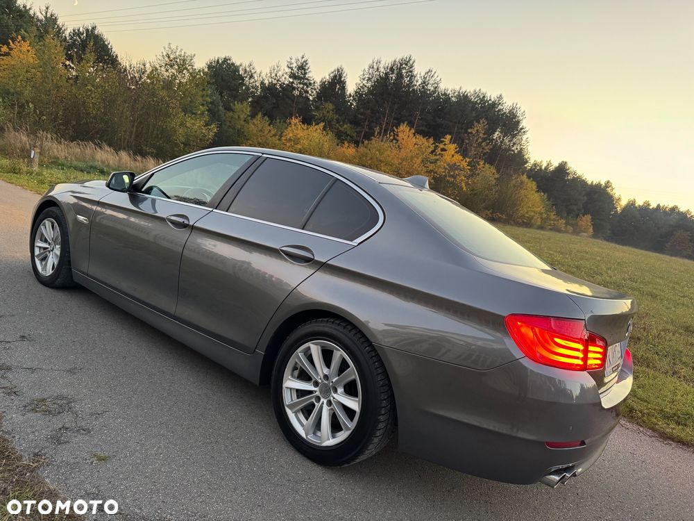 BMW Seria 5 520d Special Edition - 15