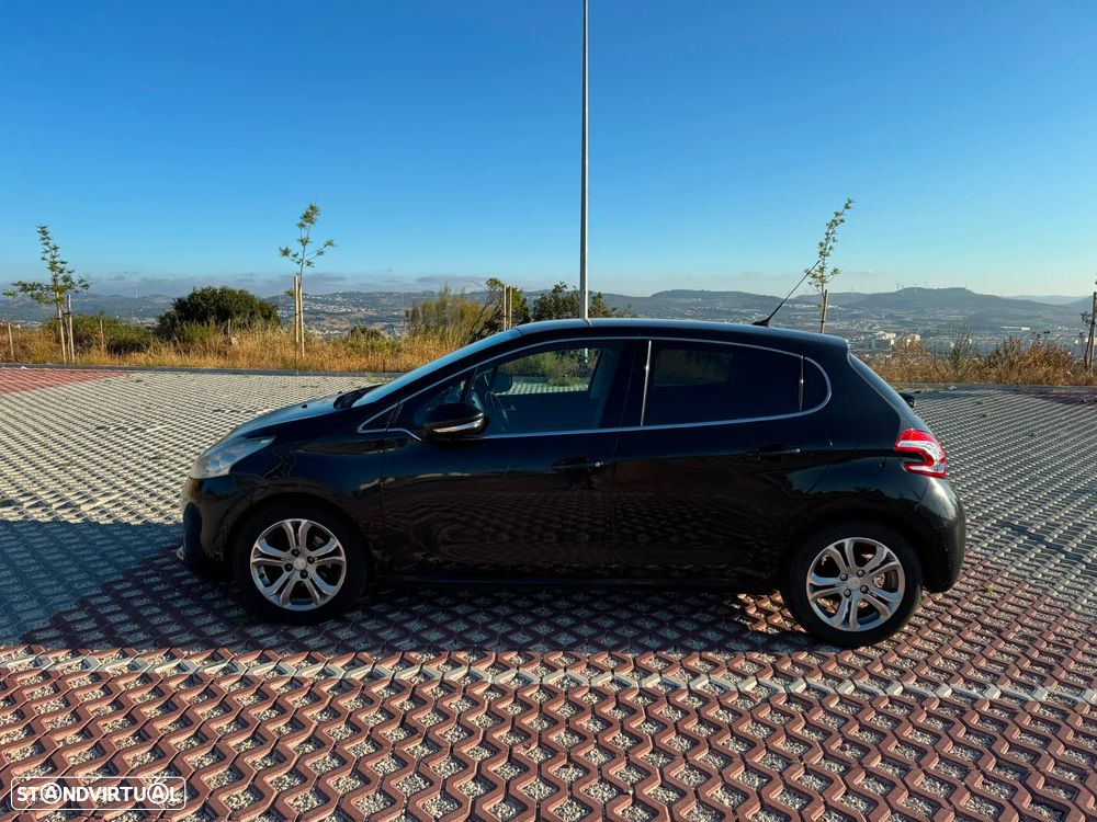 Peugeot 208 1.2 VTi Active - 3