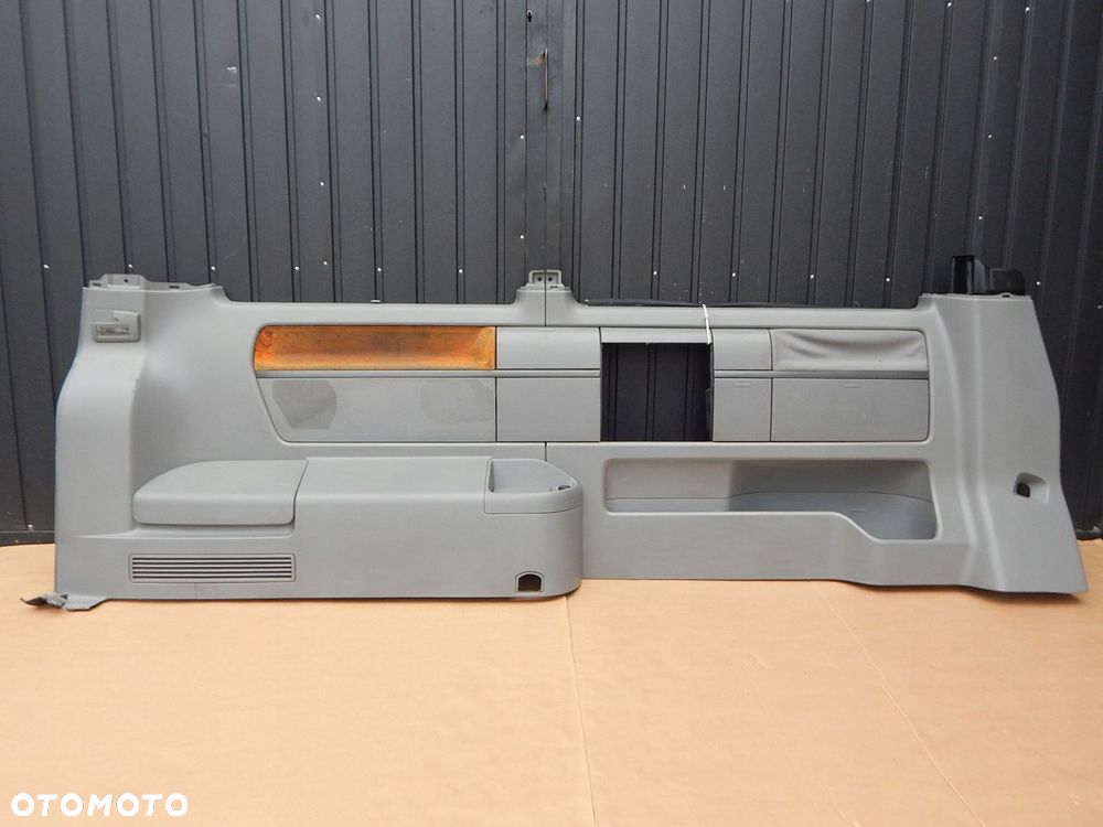 vw t5 multivan tapicerka boczek bok lewa tył - 1
