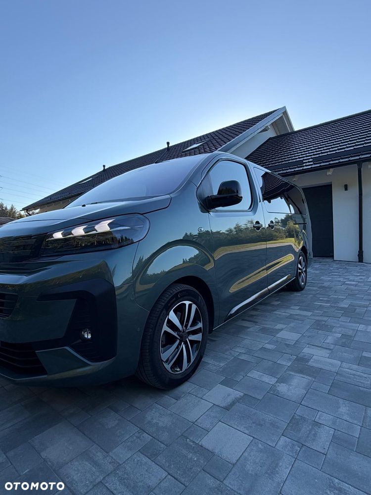 Peugeot Traveller 2.0 BlueHDi Long Business VIP EAT8 - 13