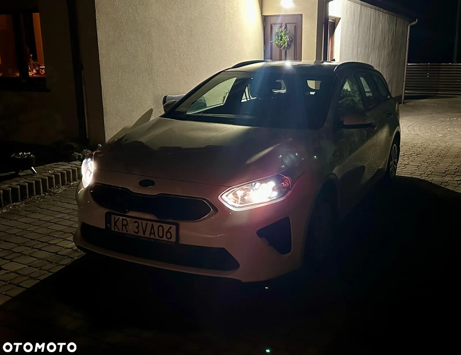 Kia Ceed 1.6 CRDi SCR S - 11