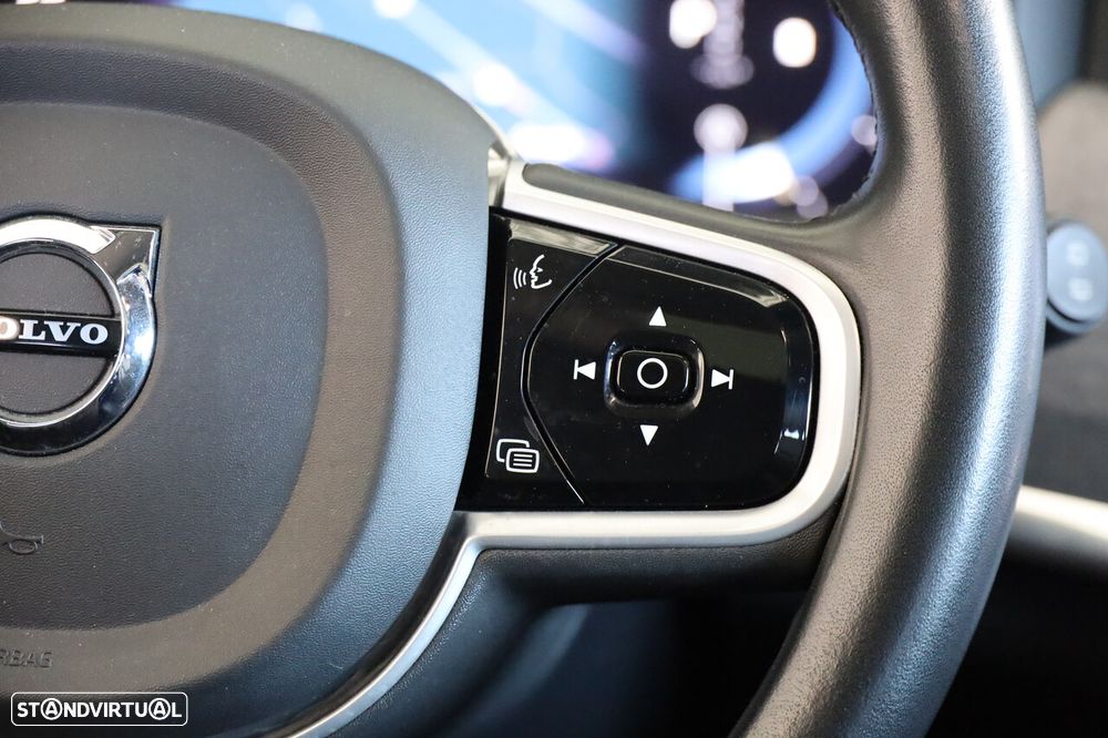 Volvo V90 Cross Country 2.0 B4 AWD - 26