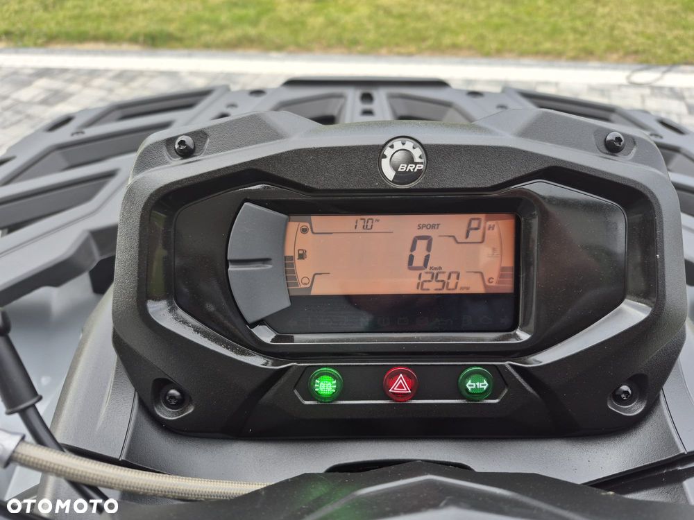 Can-Am Outlander - 34