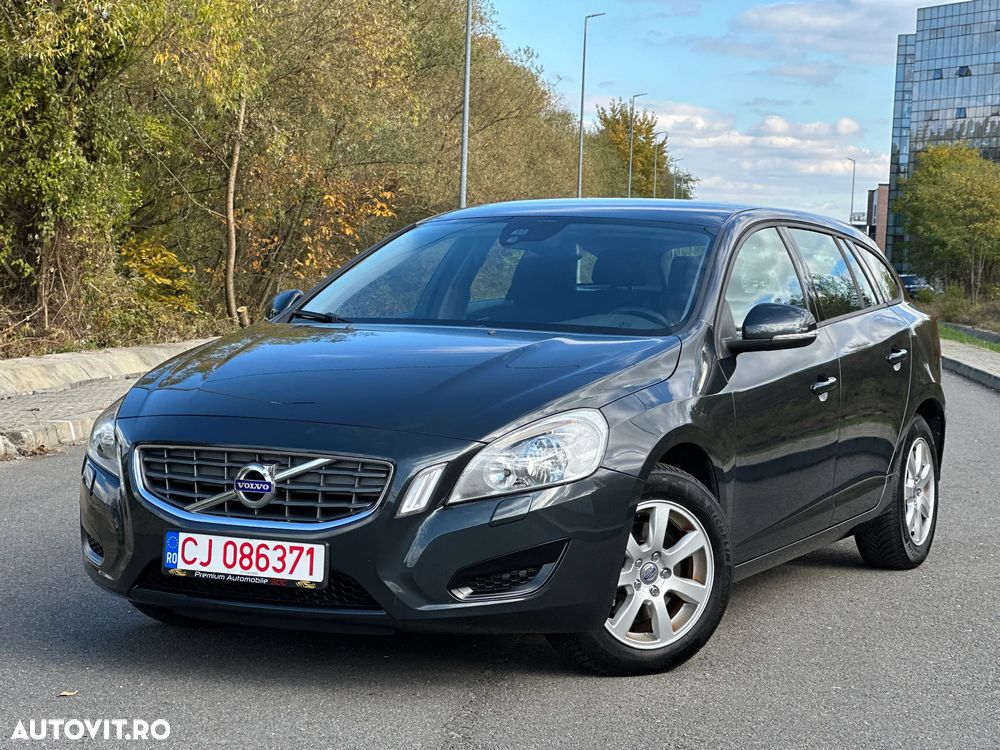 Volvo V60 D2 ECO Start-Stop Kinetic - 1