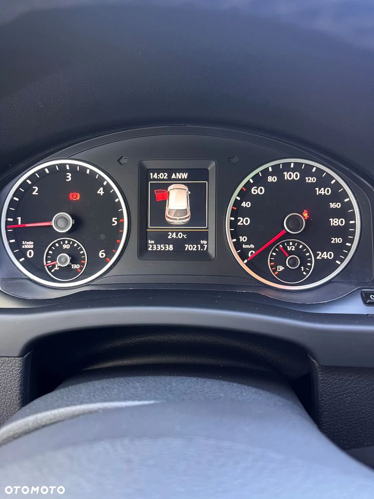 Volkswagen Tiguan 2.0 TDI DPF 4Motion BlueMotion Technology Exclusive - 13