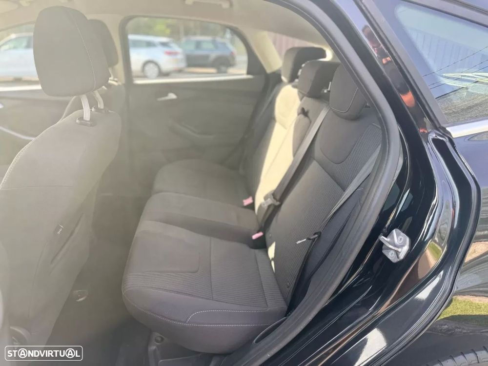 Ford Focus 1.6 TDCi Titanium - 16