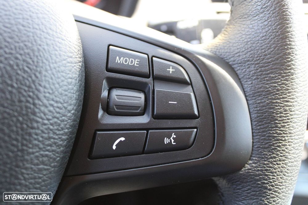 BMW X1 18 d sDrive Auto - 32