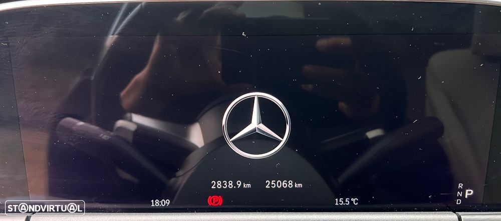 Mercedes-Benz E 300 de 4Matic 9G-TRONIC AMG Line - 23