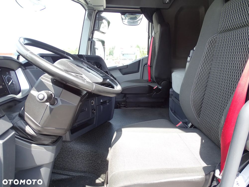 Renault T 480 - 8