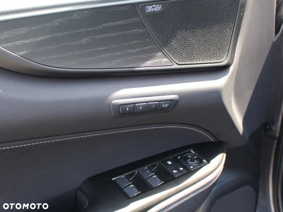 Lexus NX - 15