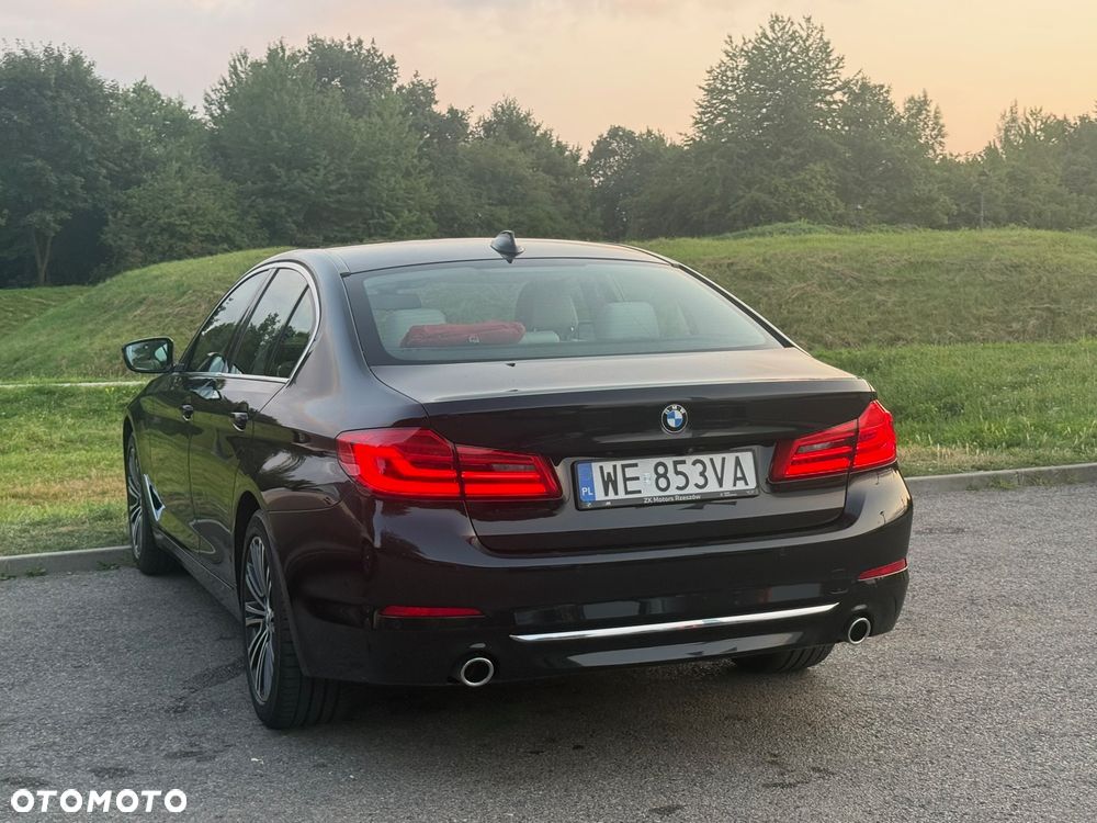 BMW Seria 5 520d xDrive Luxury Line sport - 10