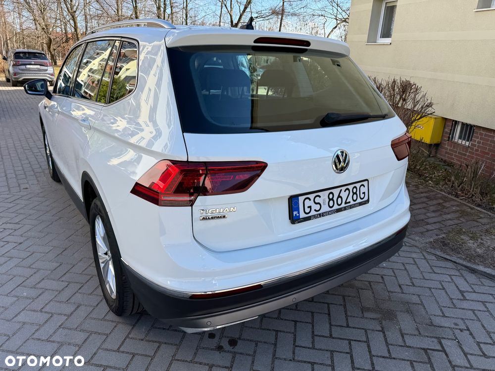 Volkswagen Tiguan - 19