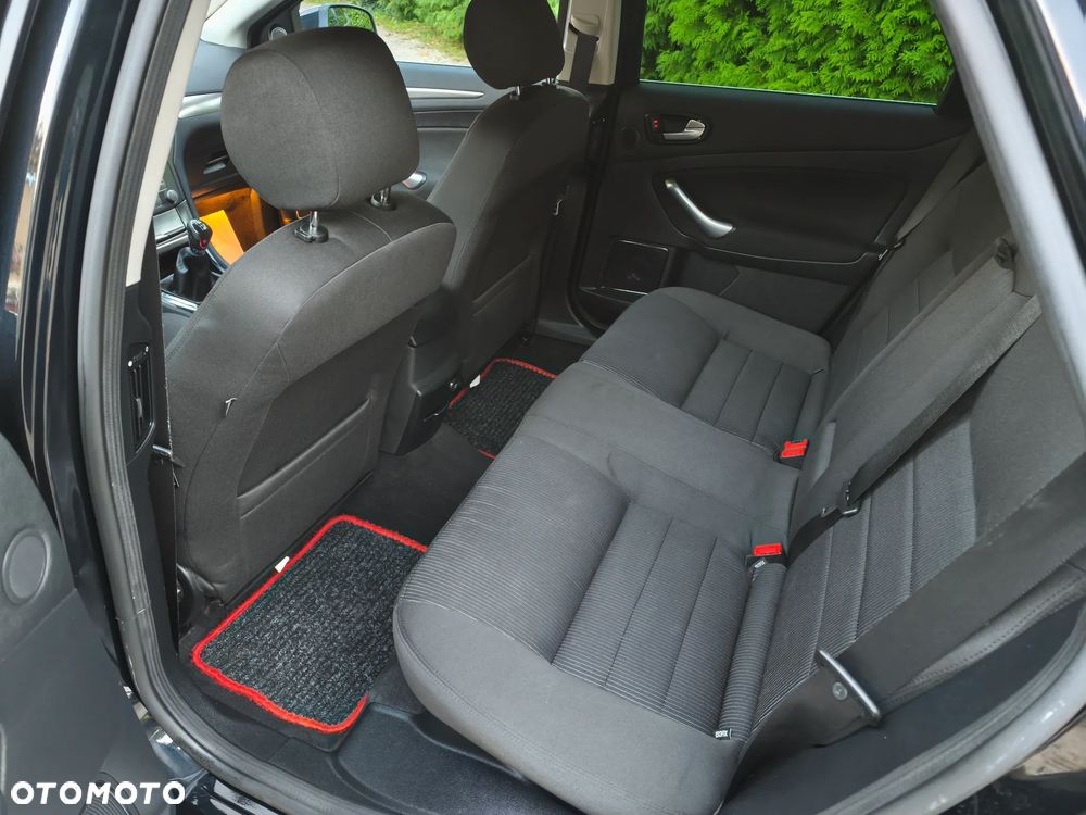Ford Mondeo - 16
