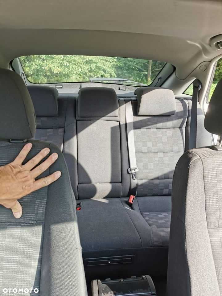 Opel Vectra - 8