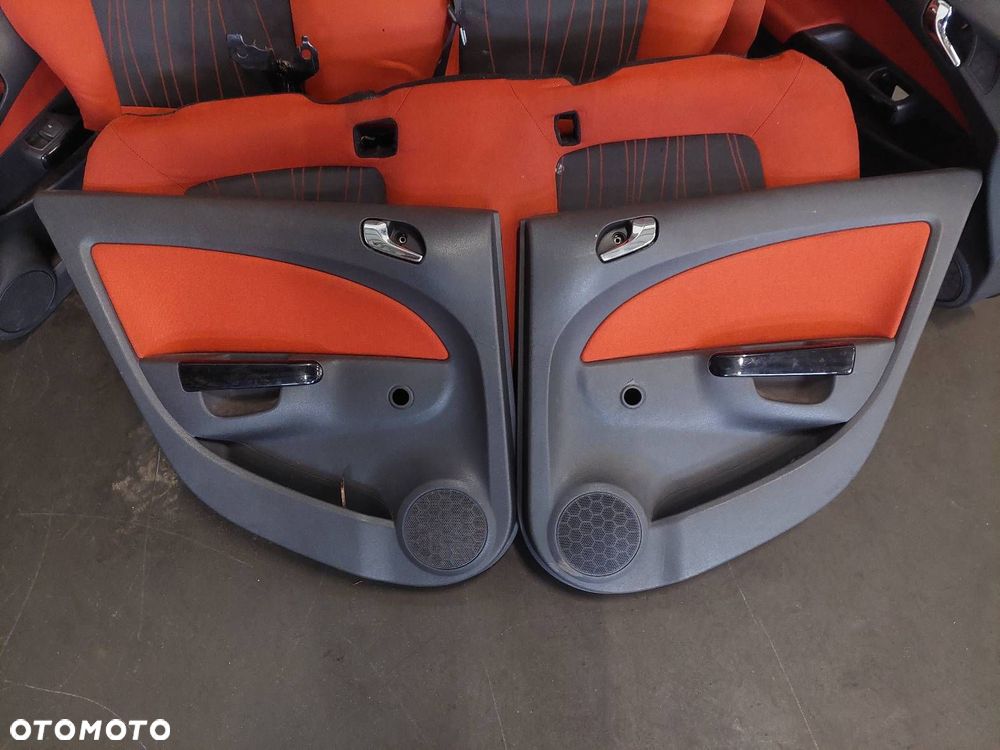 FOTELE KOMPLET LEWY PRAWY KANAPA TYŁ + BOCZKI OPEL CORSA D 5D - 11