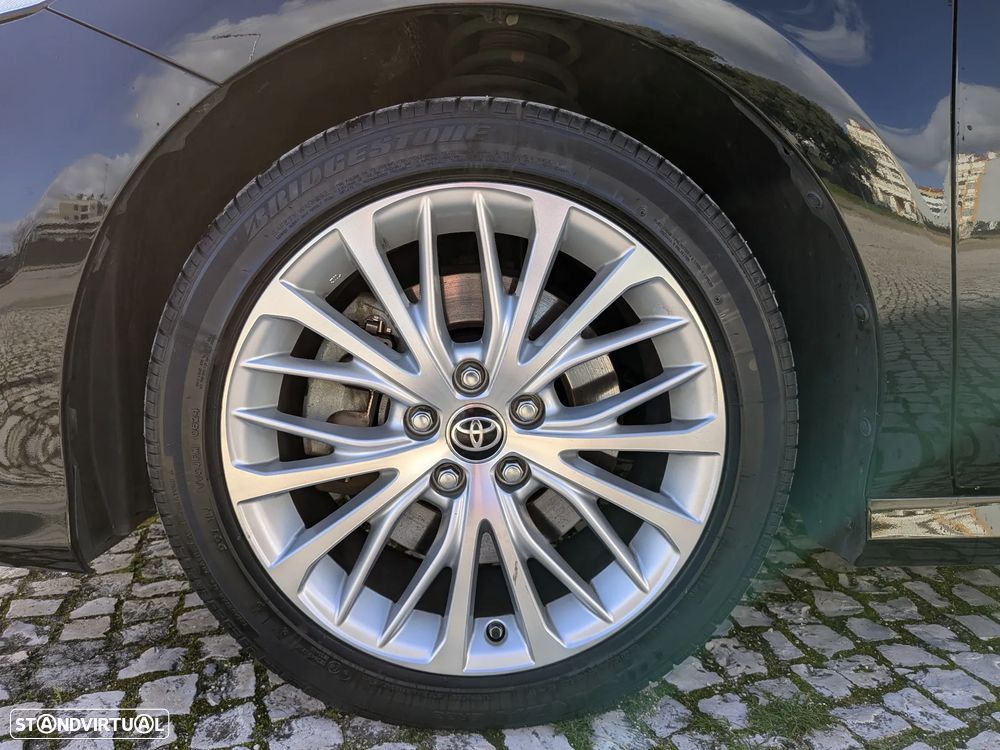 Toyota Camry 2.5 HDF Exclusive - 4