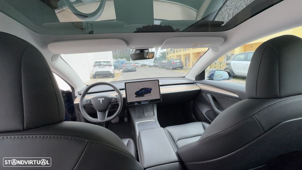 Tesla Model 3 - 13