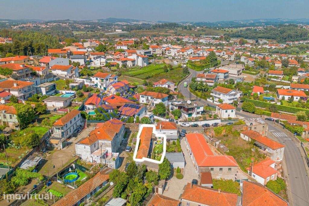 MORADIA TÉRREA NO CENTRO CIDADE - Grande imagem: 5/26