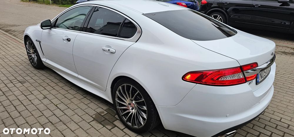 Jaguar XF 2.7 V6 D Premium Luxury - 5