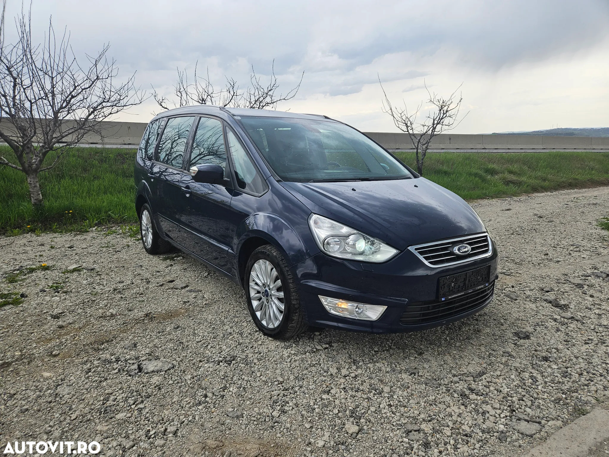 Ford Galaxy 2.0 TDCi DPF Aut. Business Edition - 2