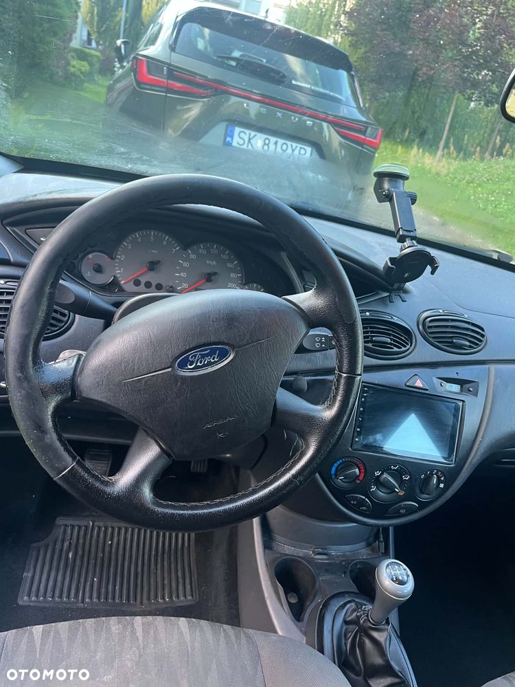 Ford Focus 1.6 Comfort - 3