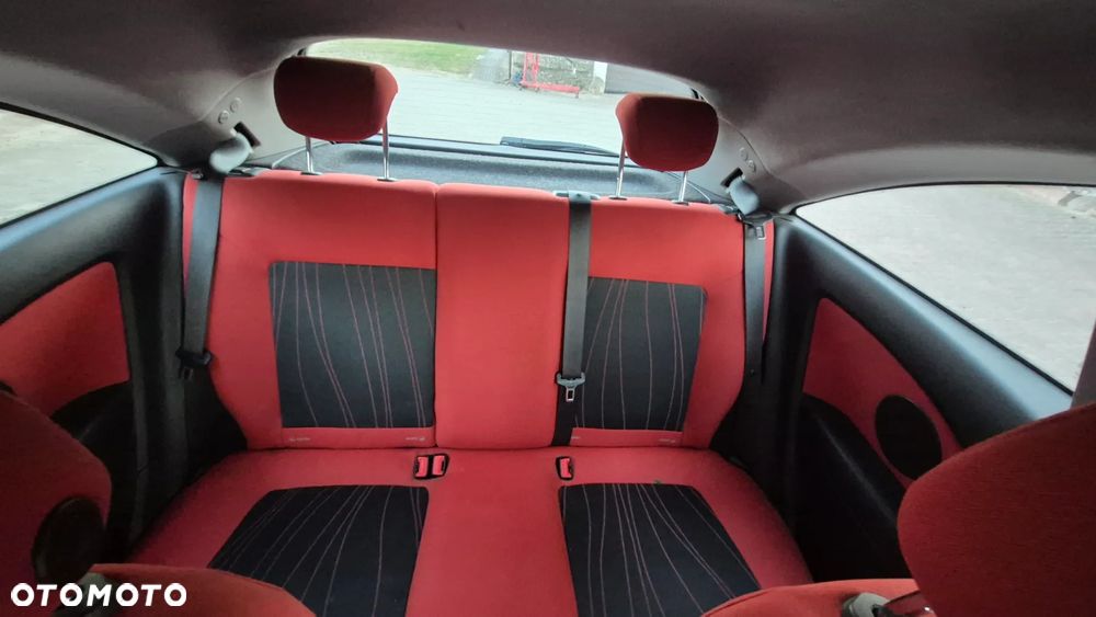 Opel Corsa 1.2 16V Color Edition - 6