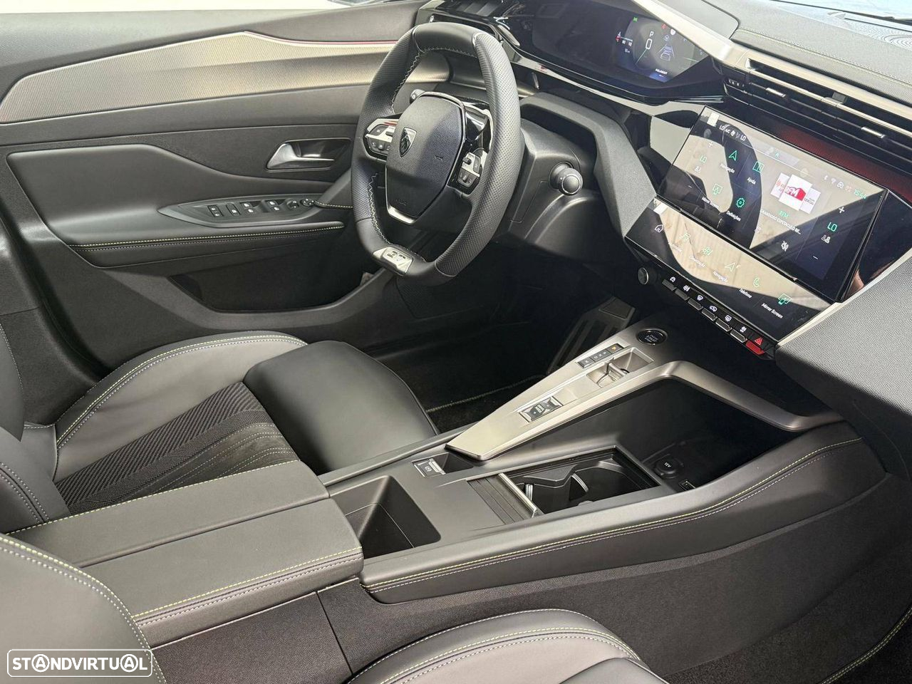 Peugeot 408 - 18