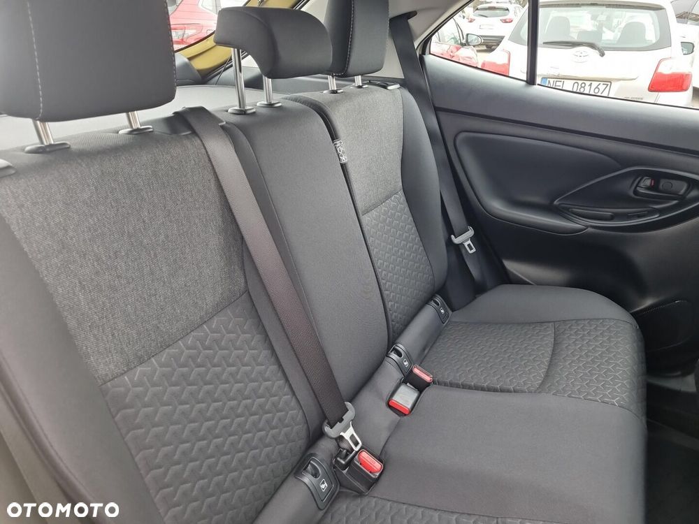 Toyota Yaris Cross Hybrid 1.5 Comfort - 12
