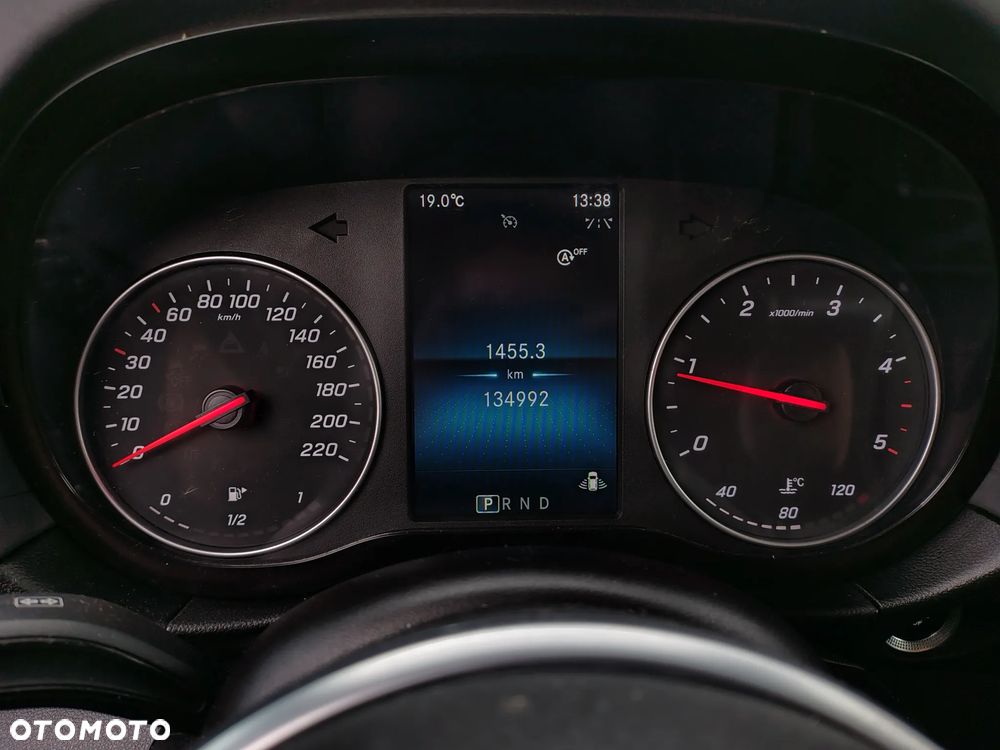 Mercedes-Benz Klasa T 180 d Progressive - 18