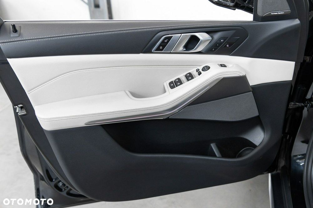 BMW X5 - 30