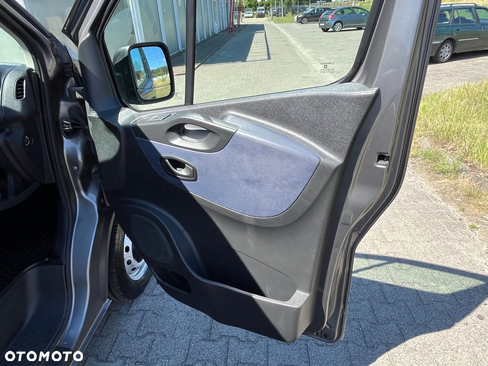 Opel Vivaro - 13