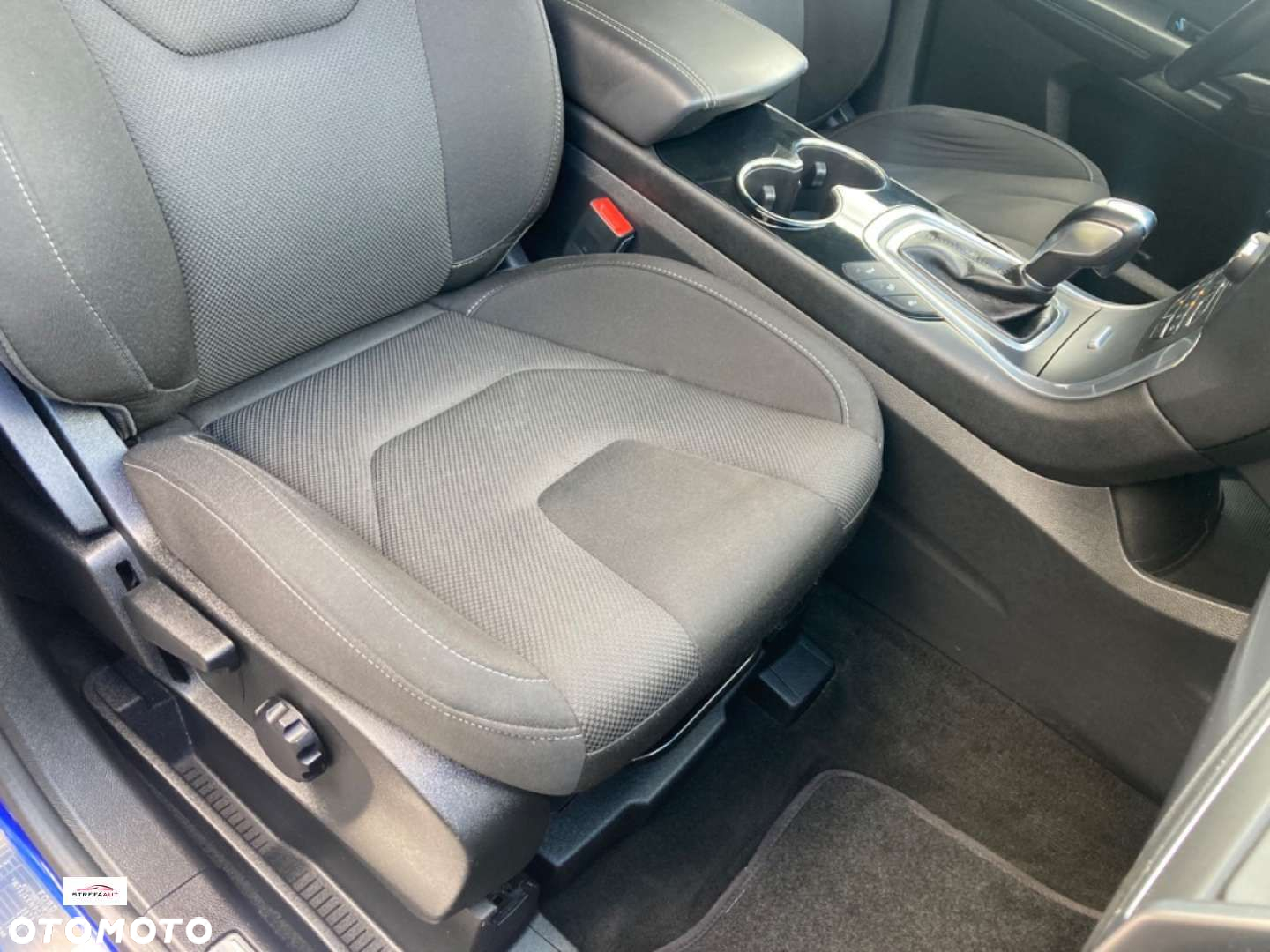 Ford S-Max - 19