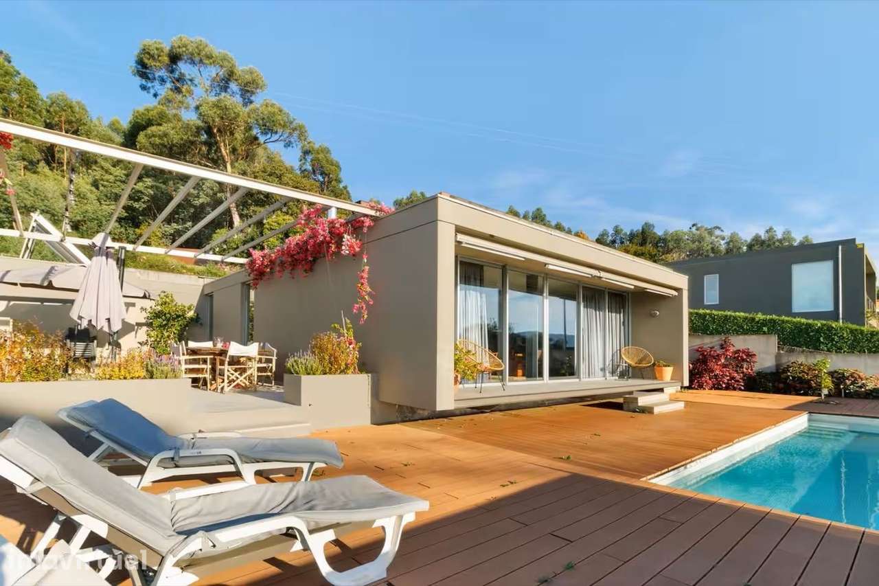 Moradia T2 com piscina e vistas deslumbrantes sobre o rio Minho - Grande imagem: 3/22