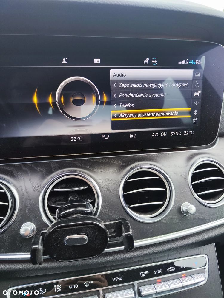 Mercedes-Benz Klasa E 220 d 4-Matic Business Edition 9G-TRONIC - 12