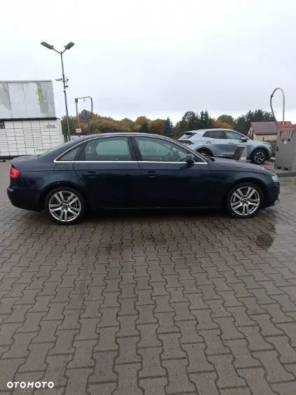 Audi A4 Limousine - 3
