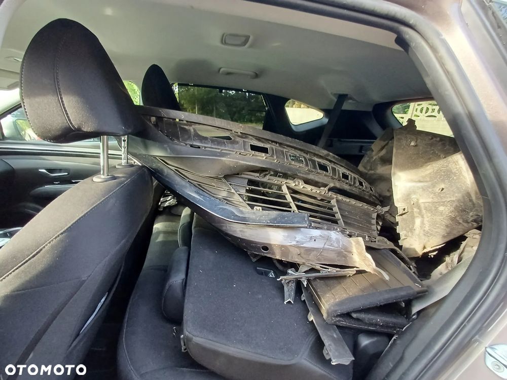 Hyundai Tucson 1.6 T-GDi HEV Executive 2WD - 19