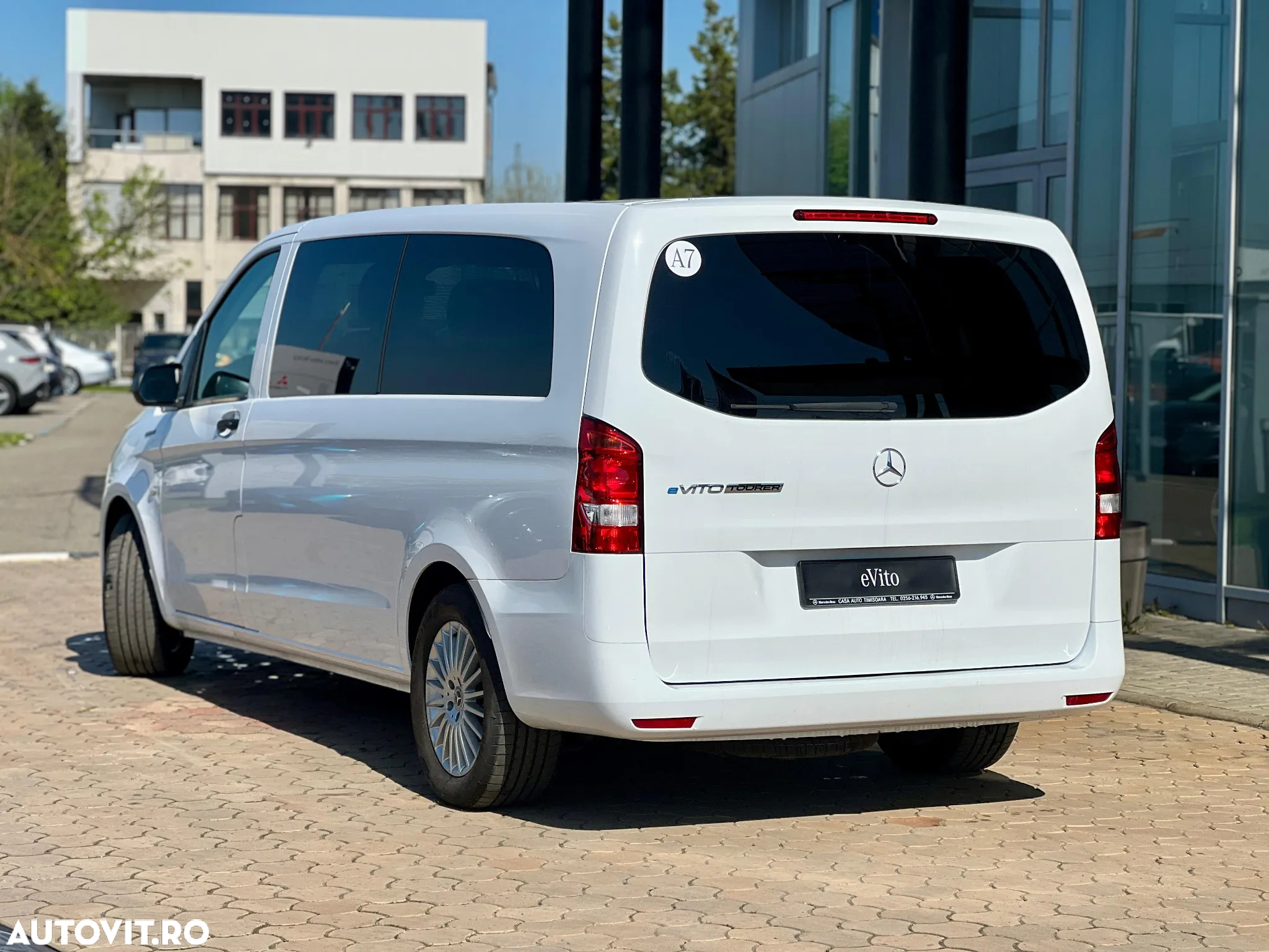 Mercedes-Benz Vito eVito Tourer Extra-Lung 90 kWh 204CP FWD - 3