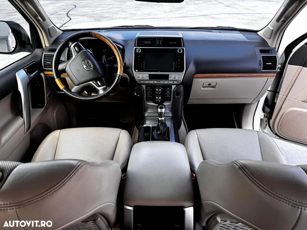 Toyota Land Cruiser 2.8 D-4D Automatik - 4