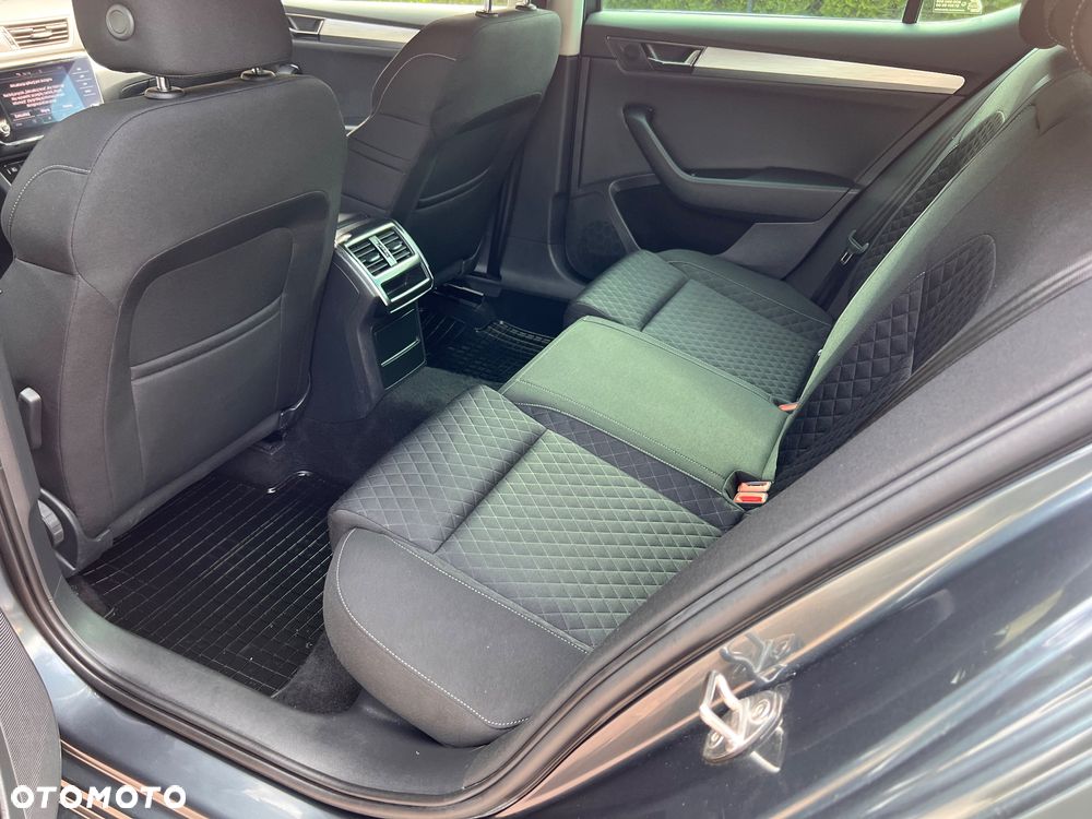 Skoda Superb ver-2-0-tdi-scr-ambition-dsg - 10
