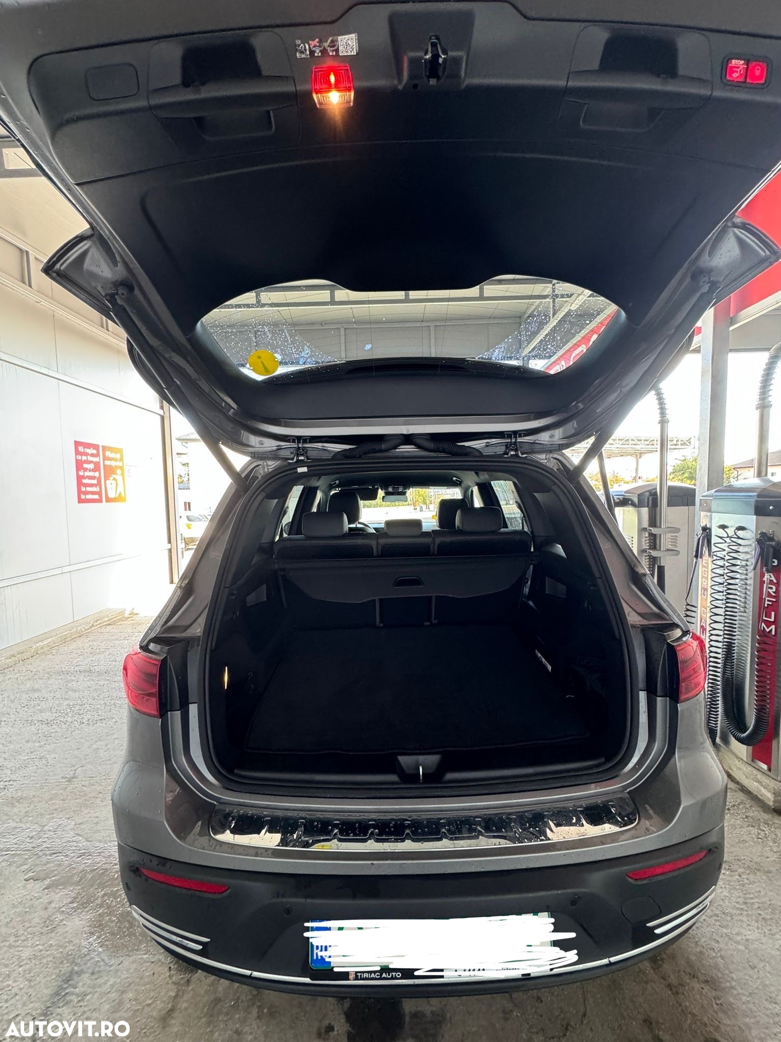 Mercedes-Benz EQB 300 4MATIC - 21